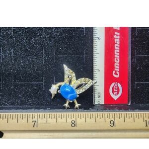Vintage Jelly Belly Swan Bird Blue Stone Brooch Pin Used Ready2Wear